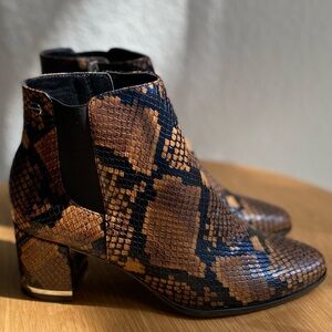 CALVIN KLEIN Fioranna Ankle Snake Print Boots - Size 6
